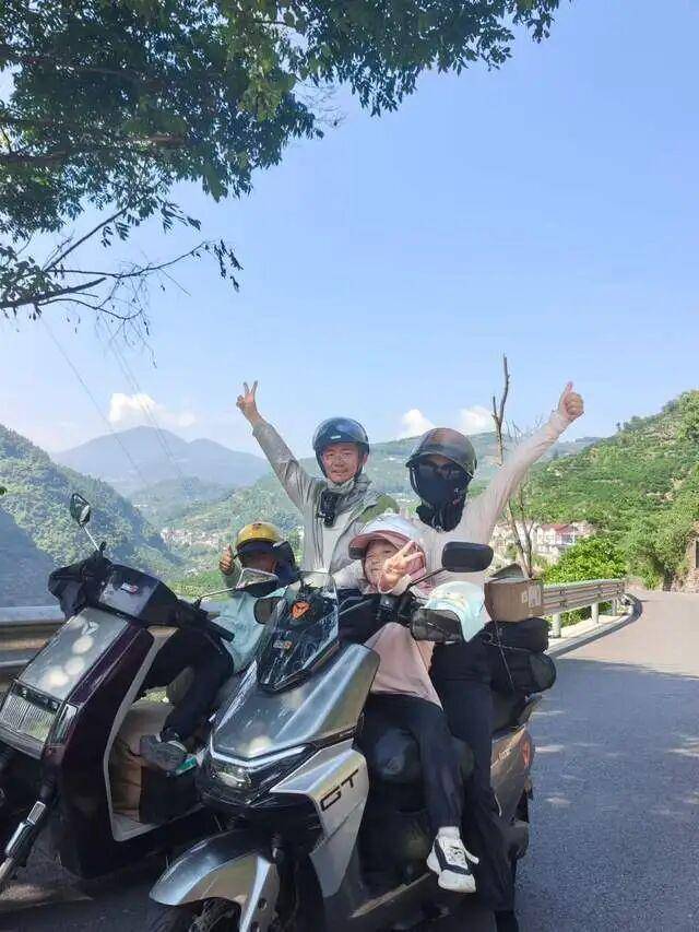 金浦vs全罗南道天龙_骑电瓶车带两娃跨越2000公里！安徽一家四口17天抵达成都金浦vs全罗南道天龙，本人回应：用喜爱的方式带孩子看世界