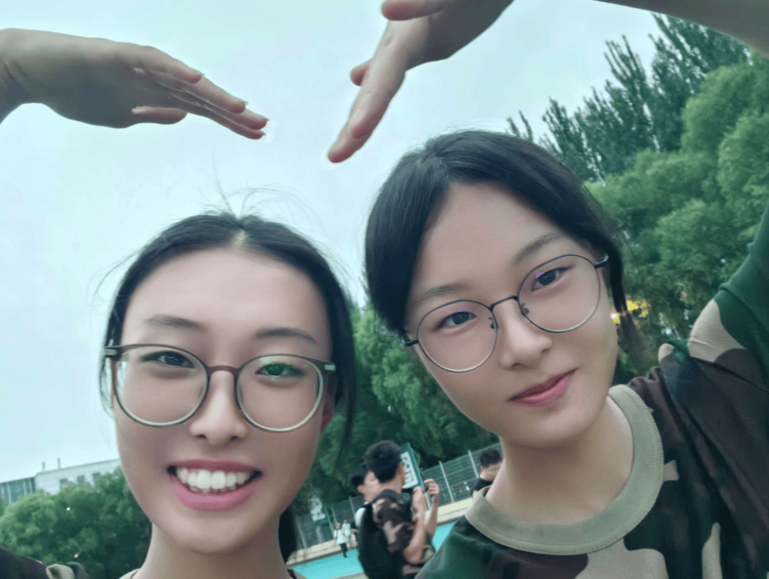 洪都拉斯国家联赛_神仙缘分！这两名吉大新生同年同月同日生洪都拉斯国家联赛，还同名同姓！