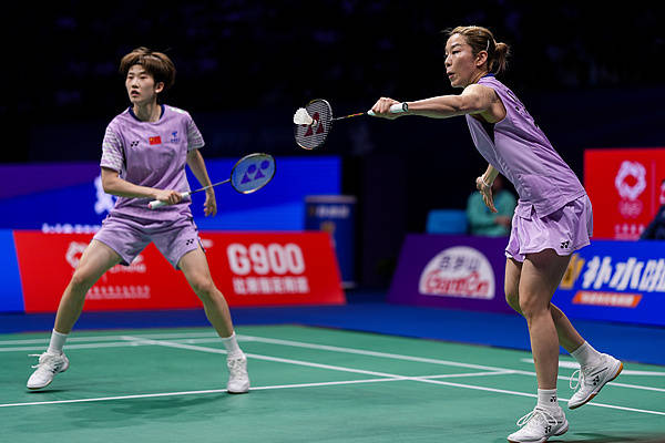 皇冠信用網如何申请_羽毛球中国大师赛|国羽两冠一亚收官 翁泓阳制造惊喜