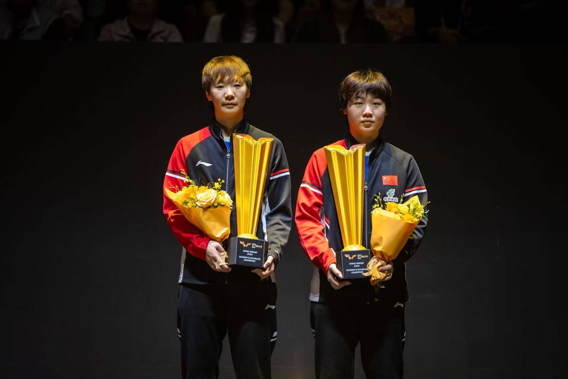 皇冠信用平台出租出售_WTT中国大满贯曼曼组合女双登顶 王曼昱:有时候需要有人能够扛住