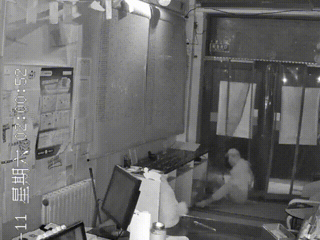 皇冠信用網登3出租_男子偷300张“刮刮乐”后连夜出逃皇冠信用網登3出租，还玩“车票障眼法”，民警3分钟极限抓捕！