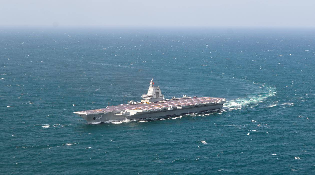 巴西足球世界杯_直-20T都拍到了！美国卫星秀精度巴西足球世界杯，监视中国075舰，7万吨直奔澳洲